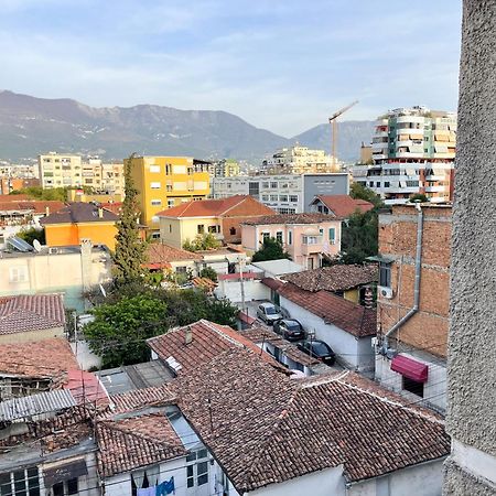 Wanderlust Bazaar Apartment Tirana Exterior photo